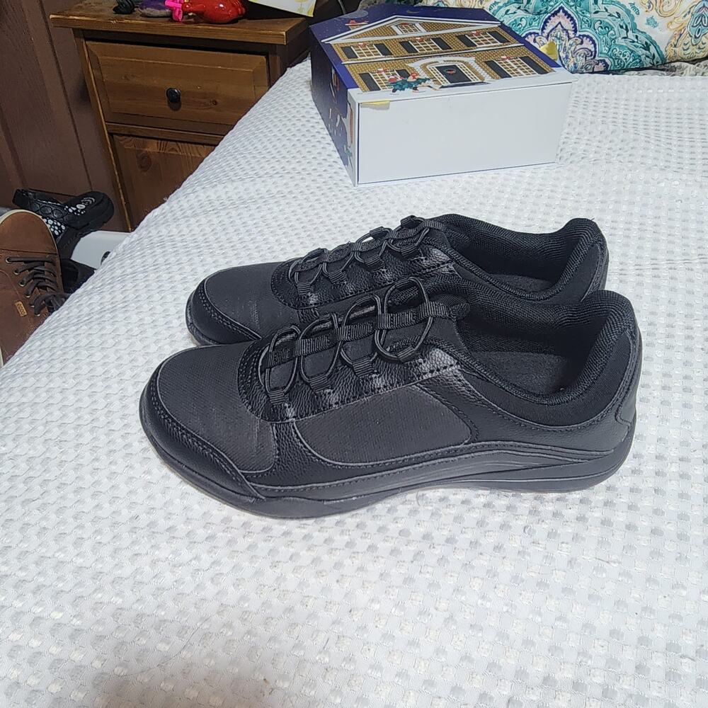 TREDSAFE EUC WOMENS SZ 6.5 CLAIRE SLIPON SLIP RESISTANT BLACK SHOES